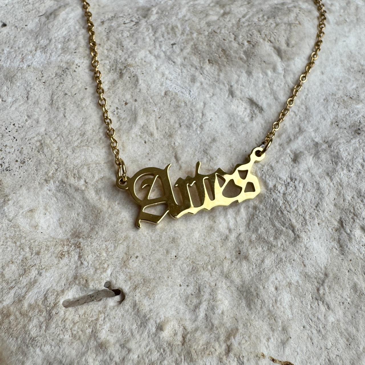 Aquarius Star Sign Zodiac Necklace | 18K Gold Plated