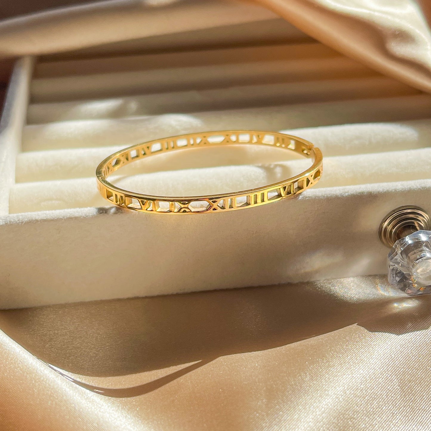 Roman Numerical Bracelet | 18K Gold Plated