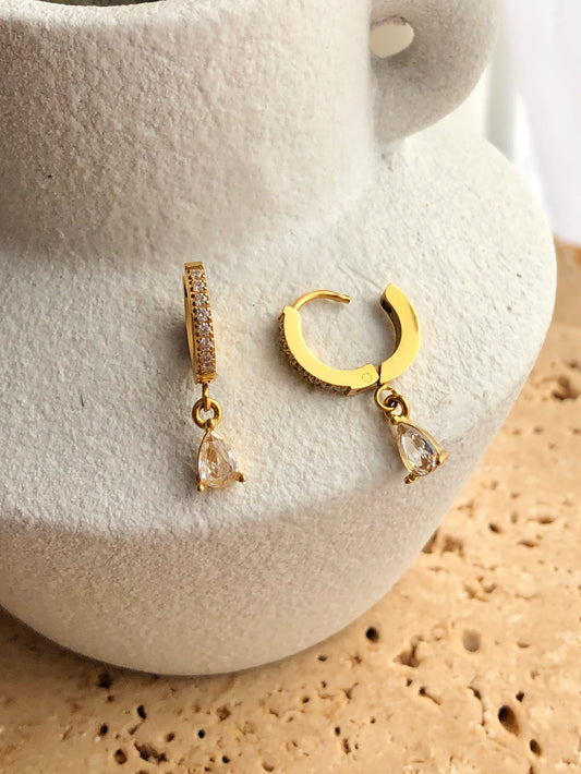 Luna Huggie With Zircon | 18K Gold Plated