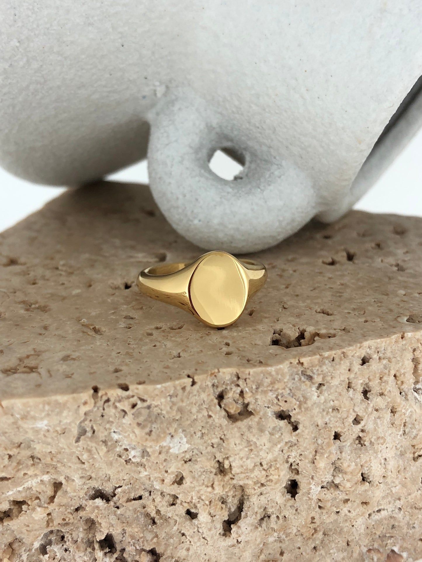 Pinky Signet Ring | 18k Gold Plated